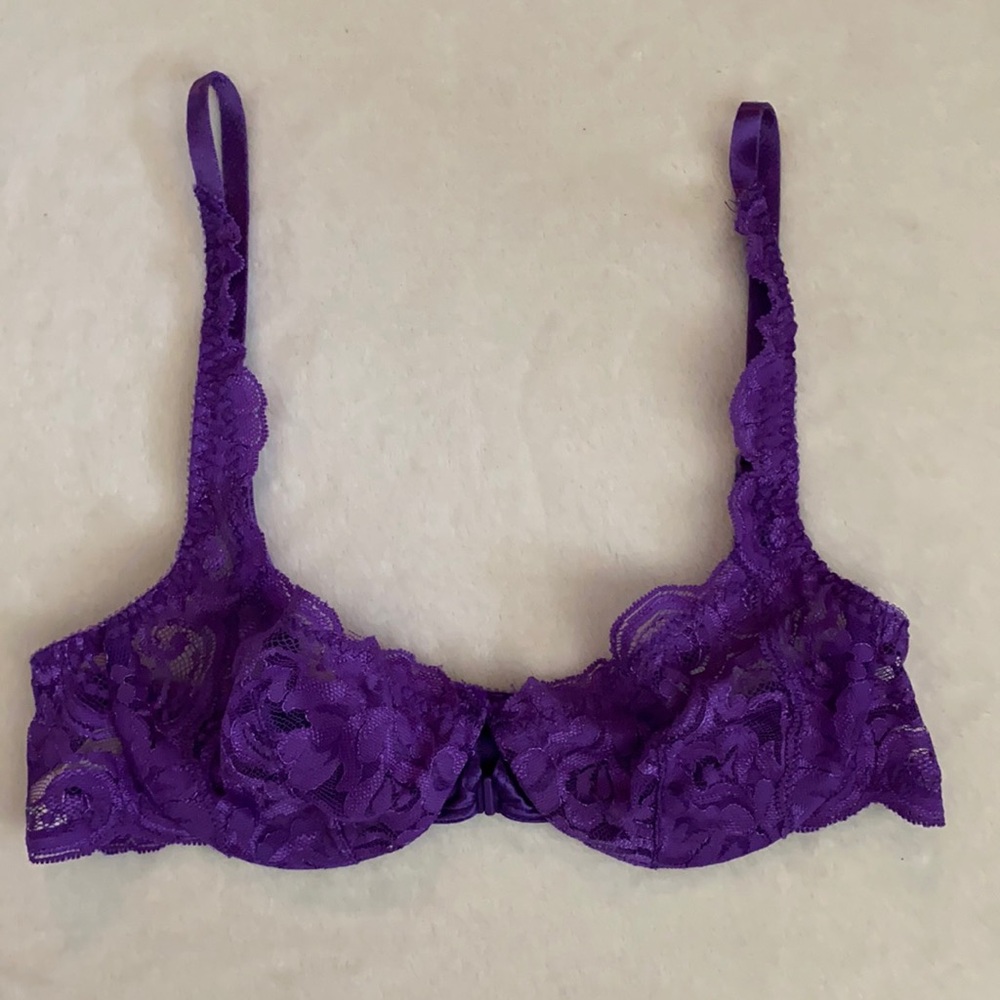 {VTG} Victoria’s Secret | Gold Label Lace Front Close Underwire Bra Purple (32B)